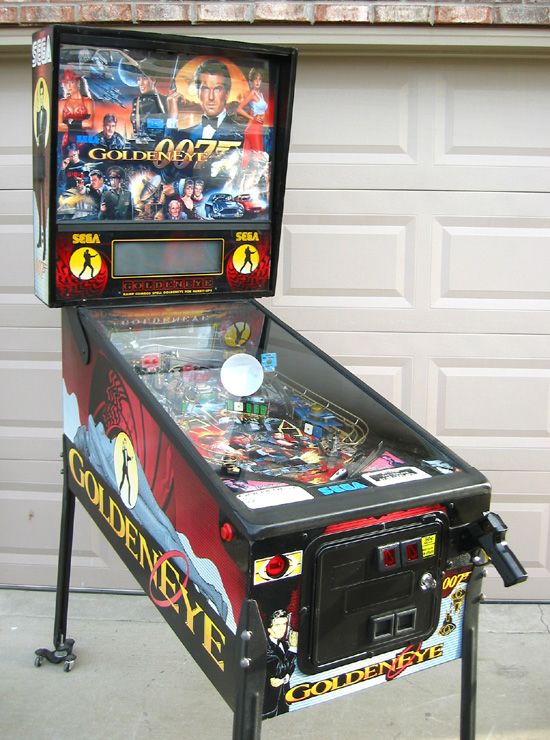 Sega Goldeneye pinball machine 1996 USA coin operated arcade pinball game